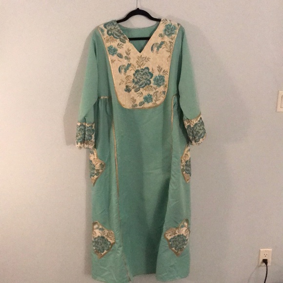 Abaya (Long sleeve Dress) - Picture 1 of 2